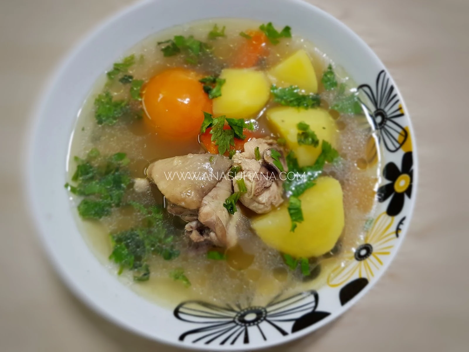 Resipi Sup Ayam Mudah dan Ringkas