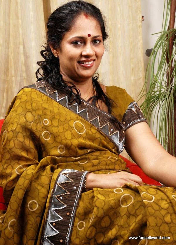 Lakshmi Ramakrishnan Photo Gallery – Tv Serial Actress Servers