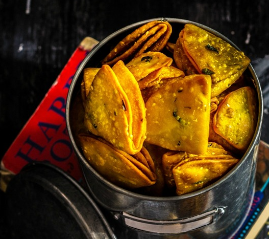Farsi Khaman Puri
