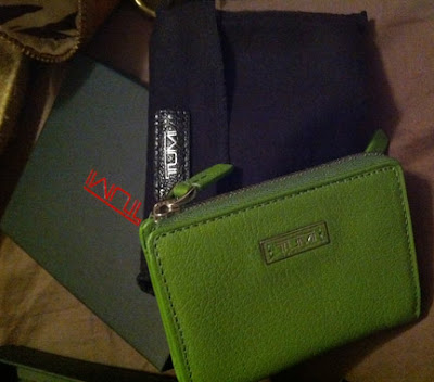 { according to ame }: PRODUCT REVIEW: Tumi Capra Travel Wallet