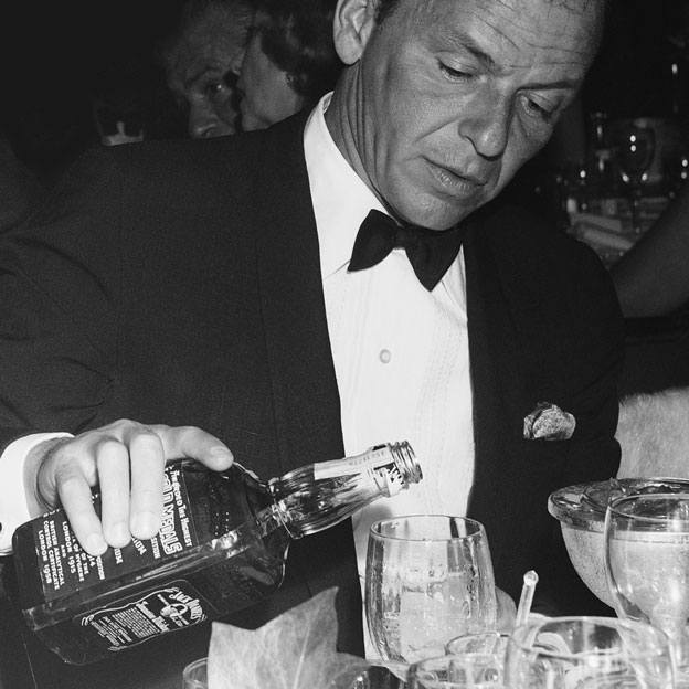 Resultado de imagen para frank sinatra bartender