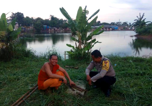 Bhabinkamtibmas Silaturahmi ke Vihara Budhajayanti Bhabinkamtibmas Silaturahmi ke Vihara Budhajayanti