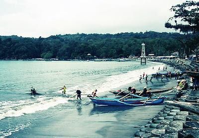 pantai eksotis cipatujah tasikmalaya pantai eksotis cipatujah tasikmalaya