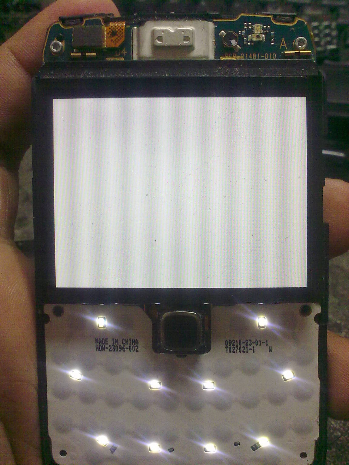 Solution How to fix Blackberry Bold 9700 white screen problem Mobile