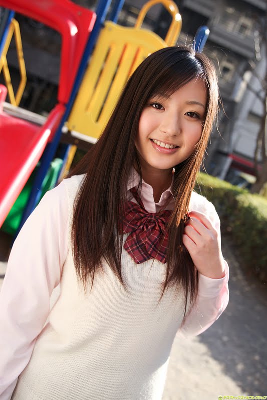 Yuri Murakami as school girl part 1