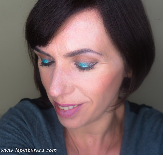 Paleta Macaroons de Revolution Beauty 17 look 02 d