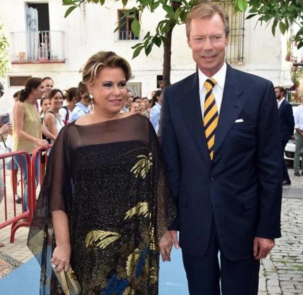 Grand Duke Henri and Grand Duchess Maria-Teresa, Grand Duke Guillaume and Grand Duchess Stephanie, Prince Guillaume and Princess Sibilla, Princess Claire and Prince Felix and Gabriel and Noah, Prince Amedeo and Princess Maria Laura of Belgium