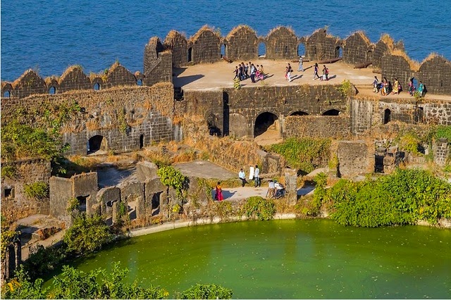 Murud-Janjira fort in Maharashtra  IMAGES, GIF, ANIMATED GIF, WALLPAPER, STICKER FOR WHATSAPP & FACEBOOK 