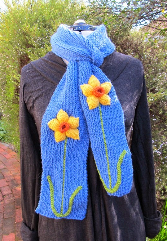 https://www.etsy.com/nz/listing/80032504/daffodil-scarf-hand-knitted-wool?ref=favs_view_2