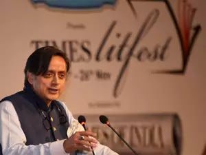 Shashi Tharoor says about 'Padmaavat' Controversy Shashi Tharoor says about 'Padmaavat' Controversy
