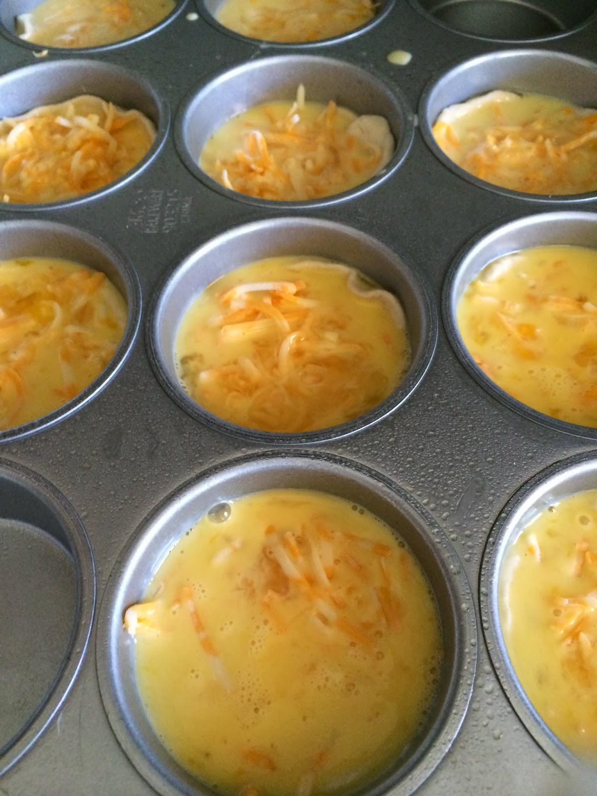 Foods I attempt to cook: Breakfast Egg Biscuits