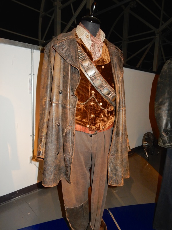Hollywood Movie Costumes and Props: Signature Doctor costumes from ...