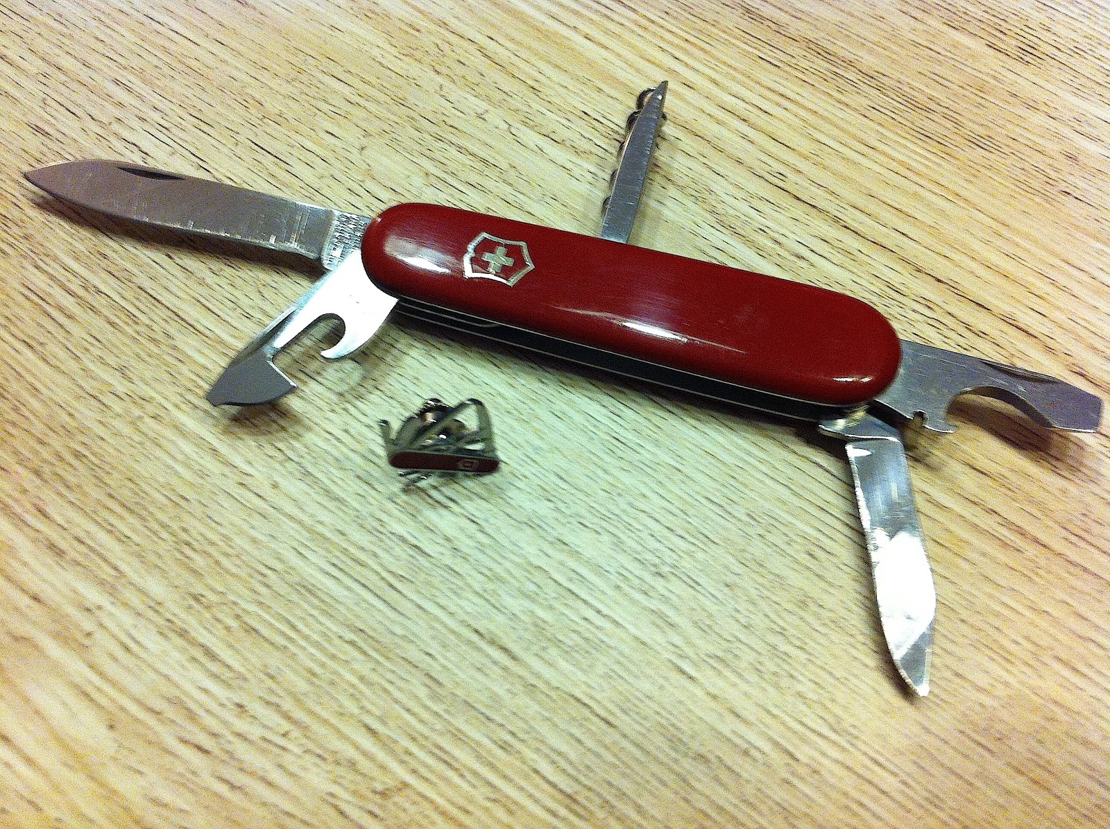 **Jeroen's Victorinox blog** Victorinox Standard