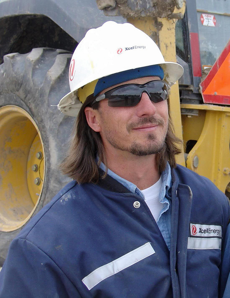 Blue Collar Workers and guys who want to be workers: BLUE COLLAR
