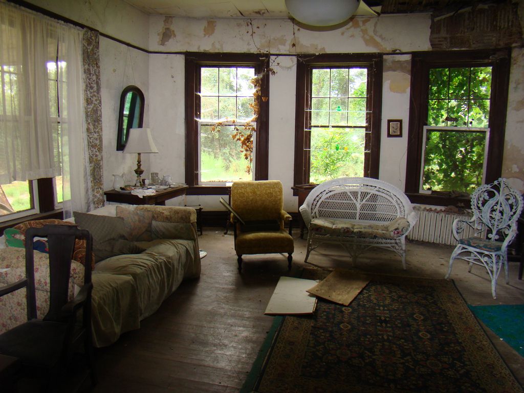 Sweet House Dreams Save Me Page Mansion, 1913 Brick Colonial Mansion