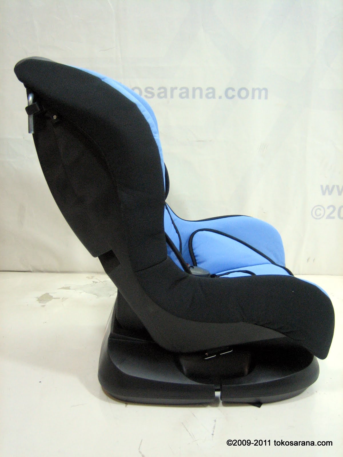 tokomagenta A Showcase of Products Care Vision Baby Car Seat Forward