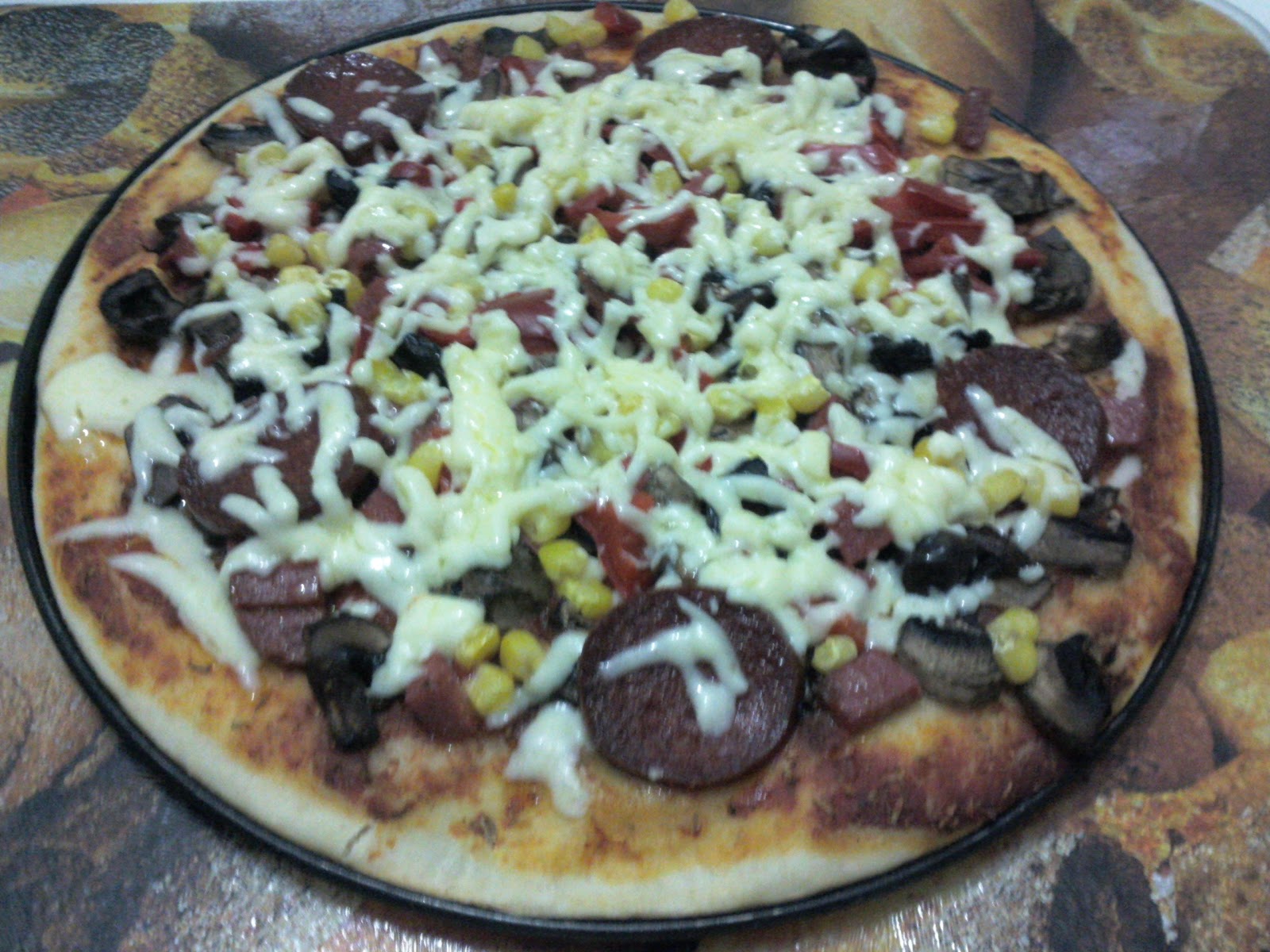 herşey seninle güzel&hellip; Ev pizzası ve acılı sarımsaklı nefis pizza sosu&hellip;