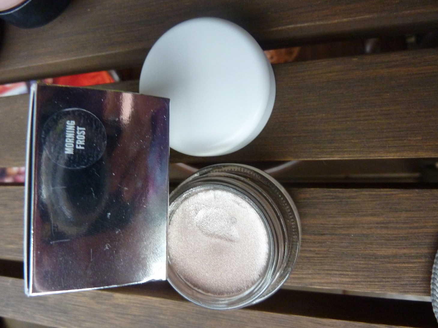 SWATCHES MAKEUP Paint Pot Morning Frost Holiday 2011