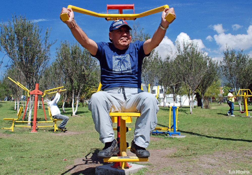 Aparatos de Gimnasia al aire libre y Parques Biosaludables