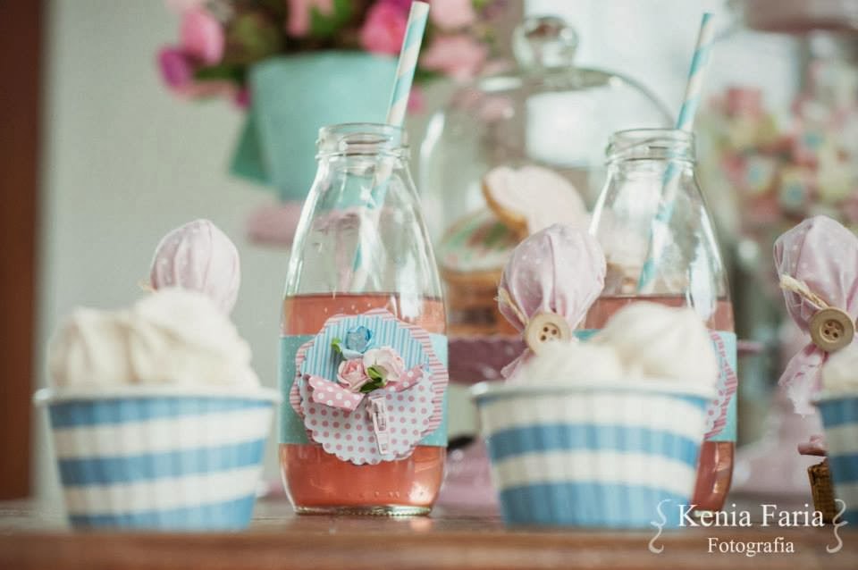 blog-de-casamento-chá-noivado-inspiração-vintage-romântica-doces-garrafinhas cha-noivado-inspiracao-vintage-romantica-doces-garrafinhas