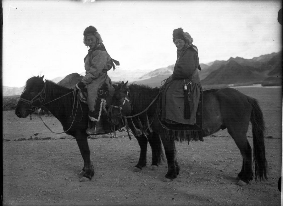 монгольские войны закаленные. монголия 20 век кочевники. монголия 19 20 века. буддизм в монголии. монгольская история.