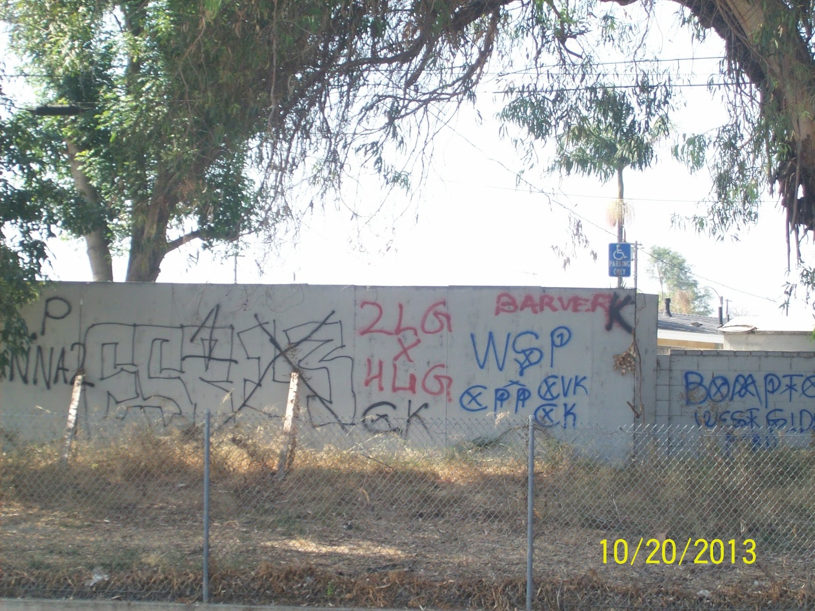 blood piru brims gangs graffiti Campanella park piru ( compton )