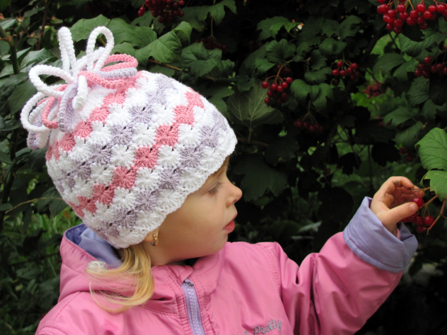 шапка вязаная для девочки. связанная шапочка для девочки. детские вязаные шапки. связанная шапочка для девочки. шапкая деьская вязанная.