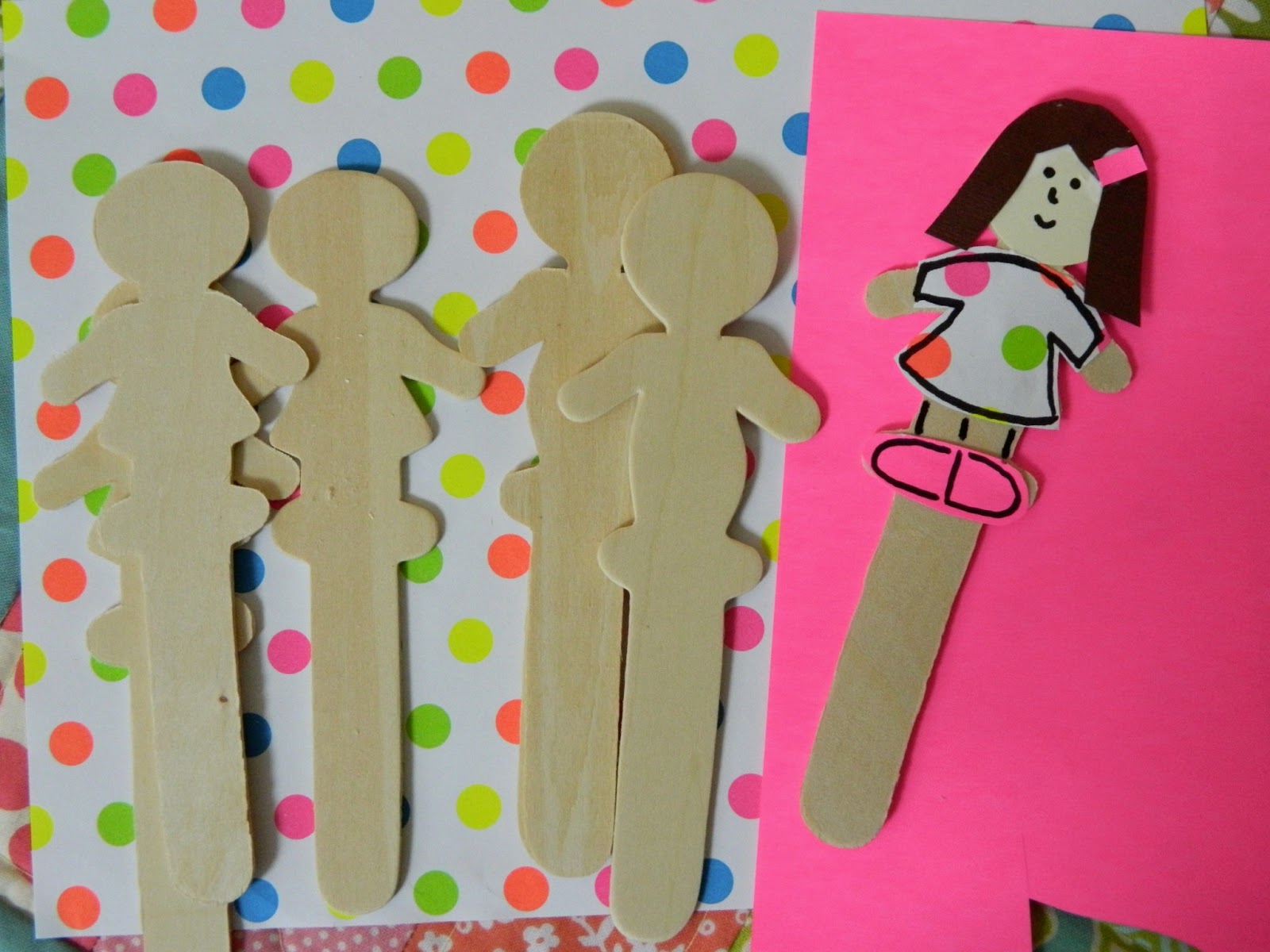 the vintage umbrella: Paper sack puppets