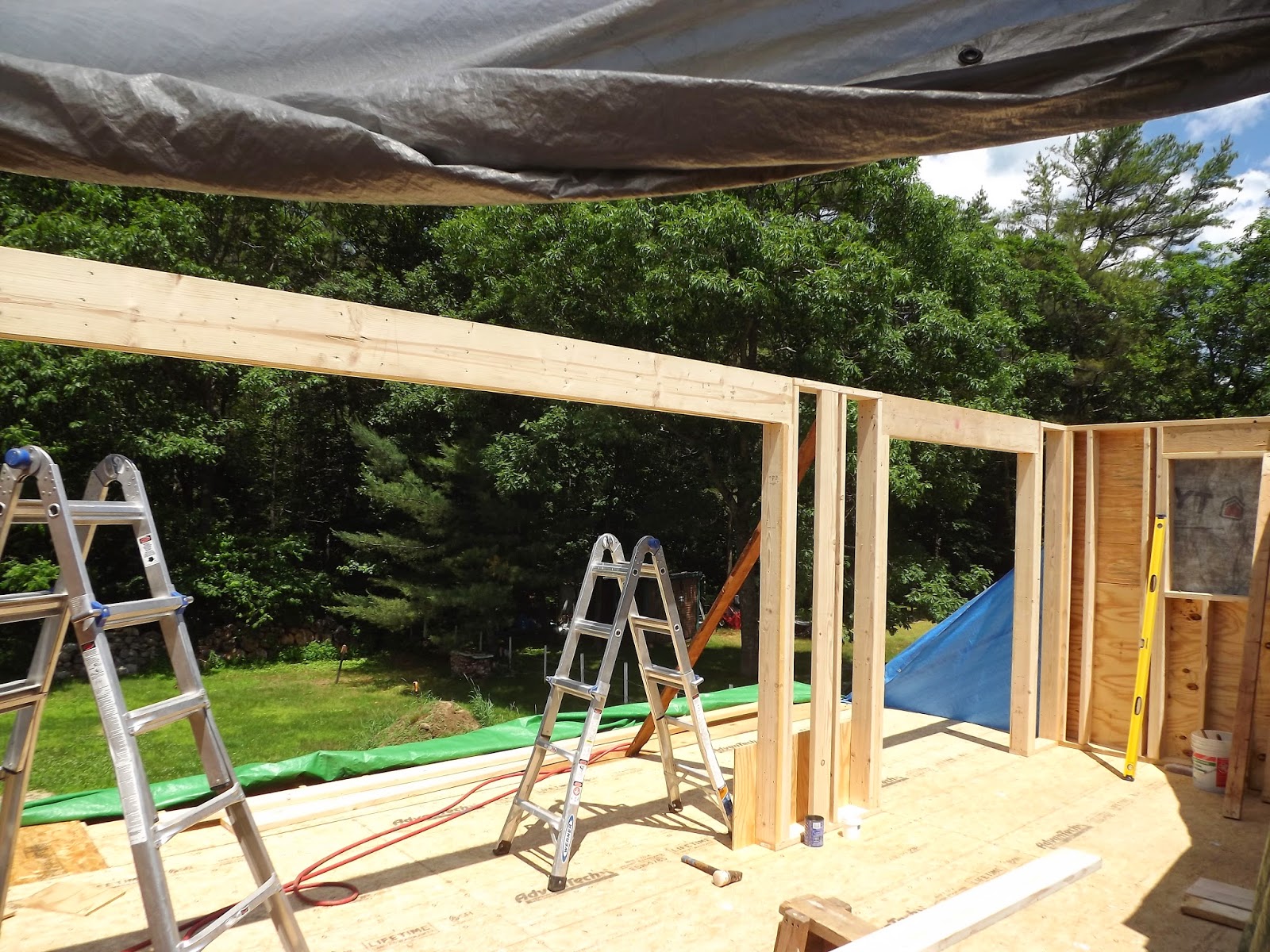 an tigin (the wee house) Second floor support wall