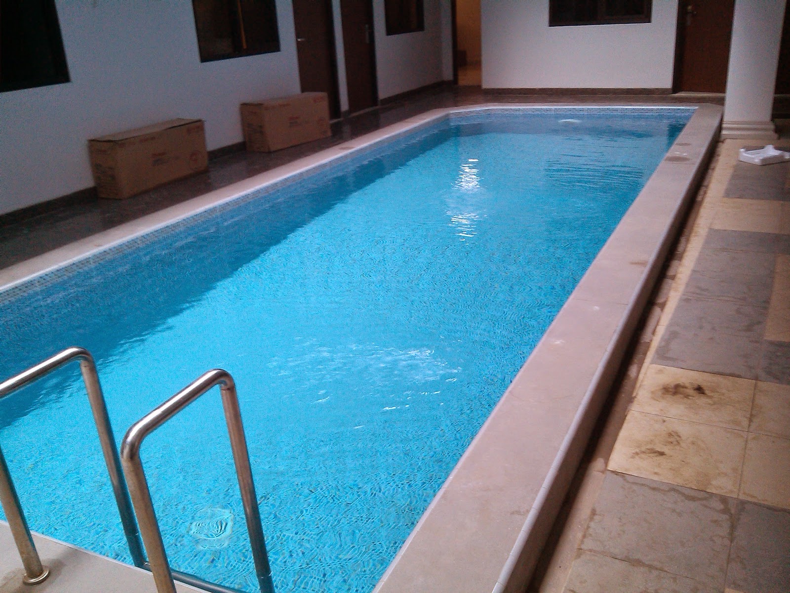 Бассейн на даче. Kamar mandi kolam. Kamar mandi kolam. Kamar mandi kolam. Черный бассейн для дачи.