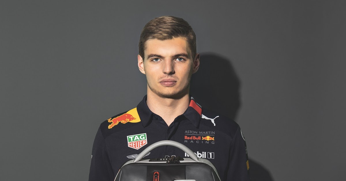 Piquadro Fornitore Ufficiale Di Aston Martin Red Bull