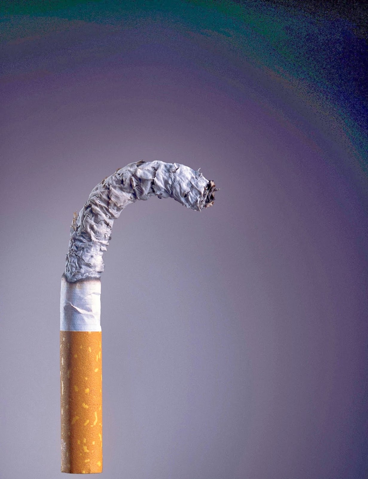 O Ministério da Saúde adverte: FUMAR CAUSA IMPOTÊNCIA SEXUAL.