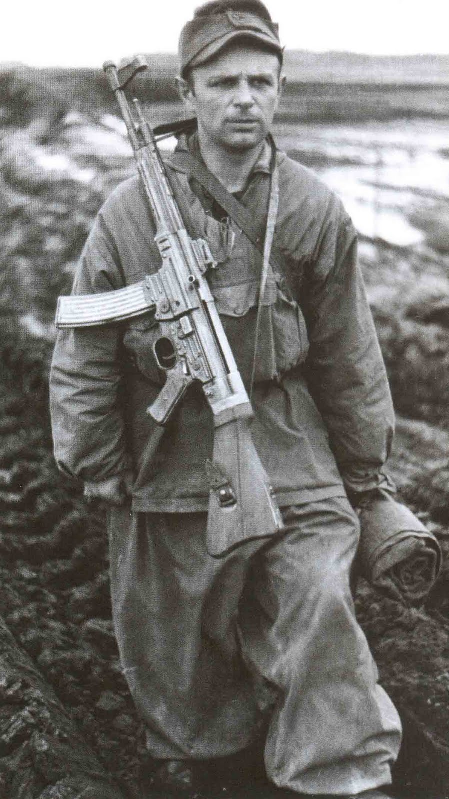 The encyclopedia of weapons The first assault rifles