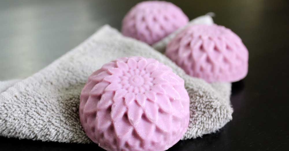 Coconut Milk Soap Recipe with Lavender Essential Oil