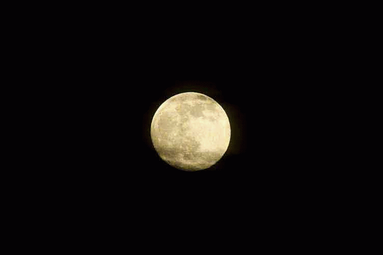 motion GIF, full moon