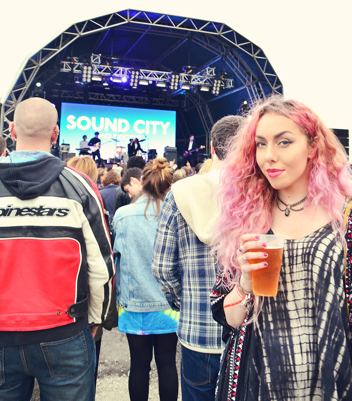 Liverpool Sound City: Lifestyle Blogger watching Spector