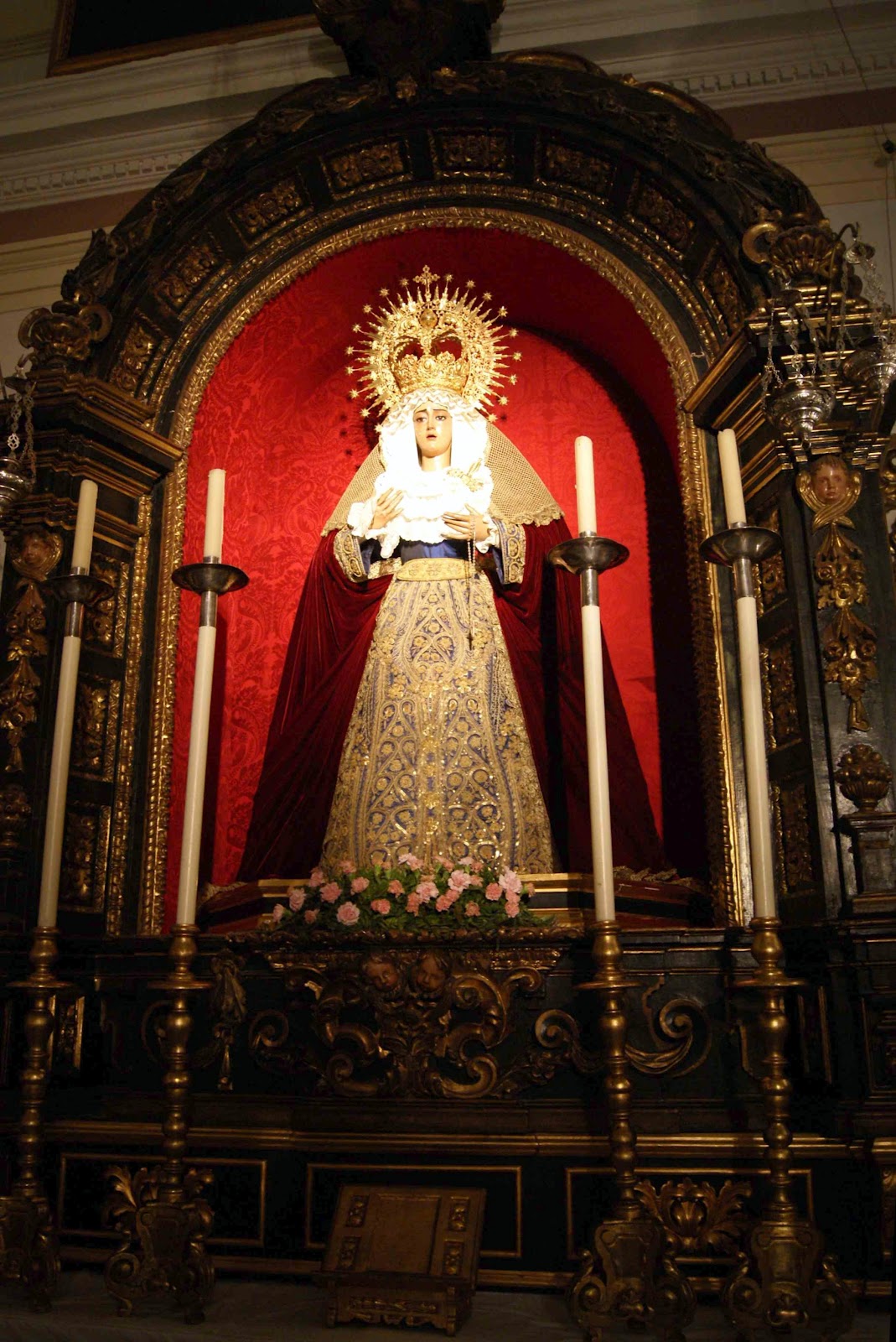 Leyendas de Sevilla Capilla de la Piedad (El Baratillo).