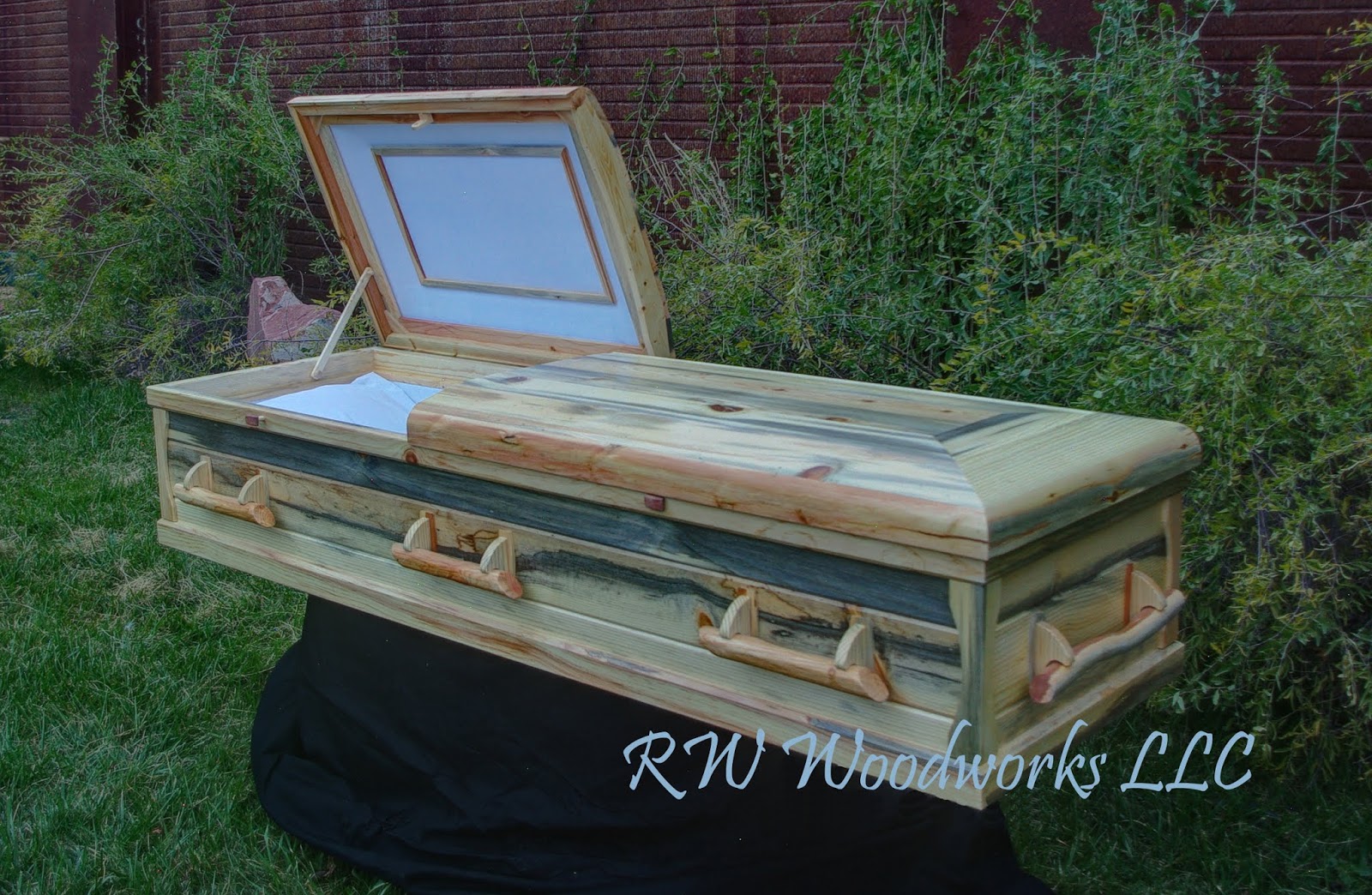 Affordable Handmade Pine Caskets