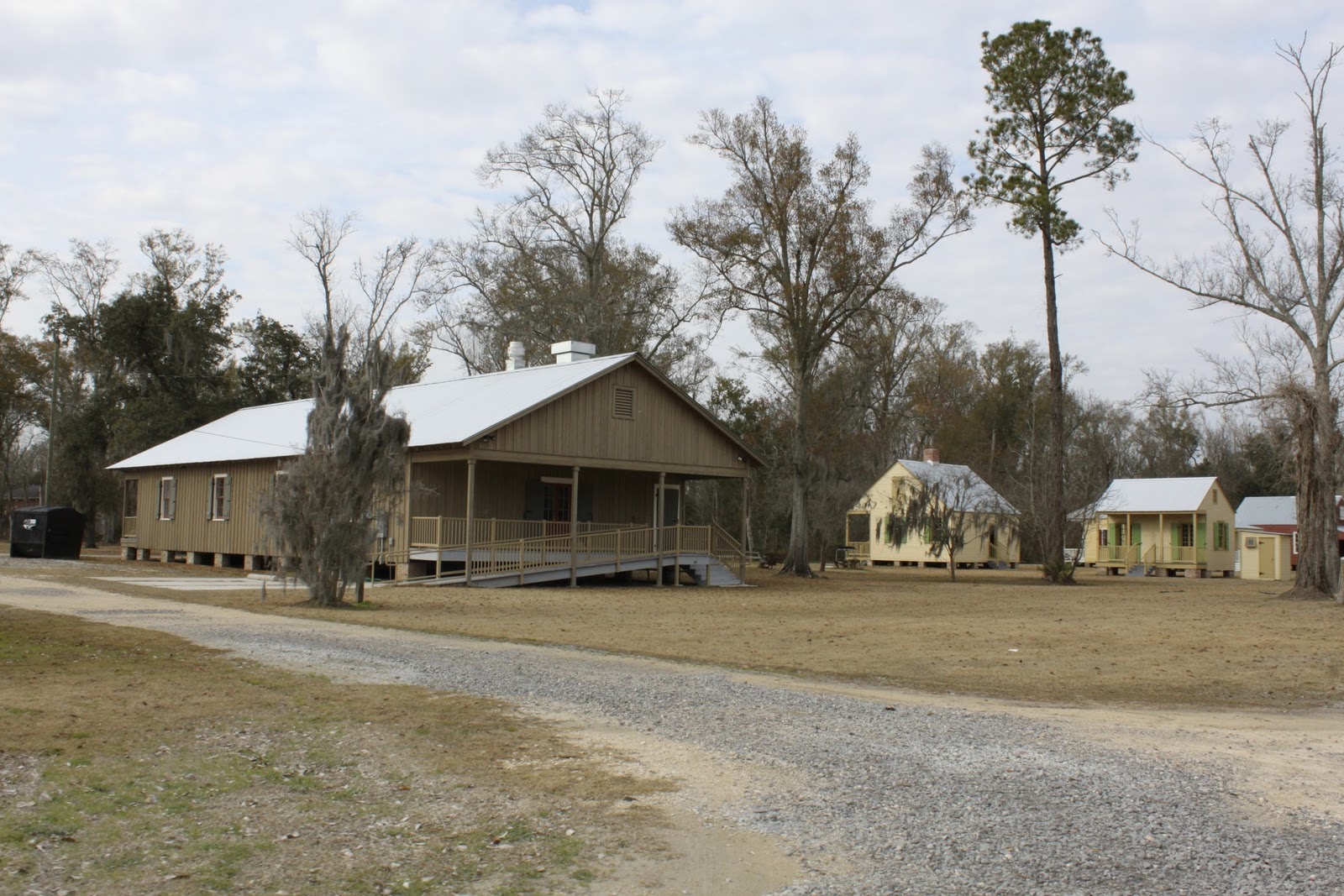 MerrySyracuse Los Islenos of St. Bernard Parish