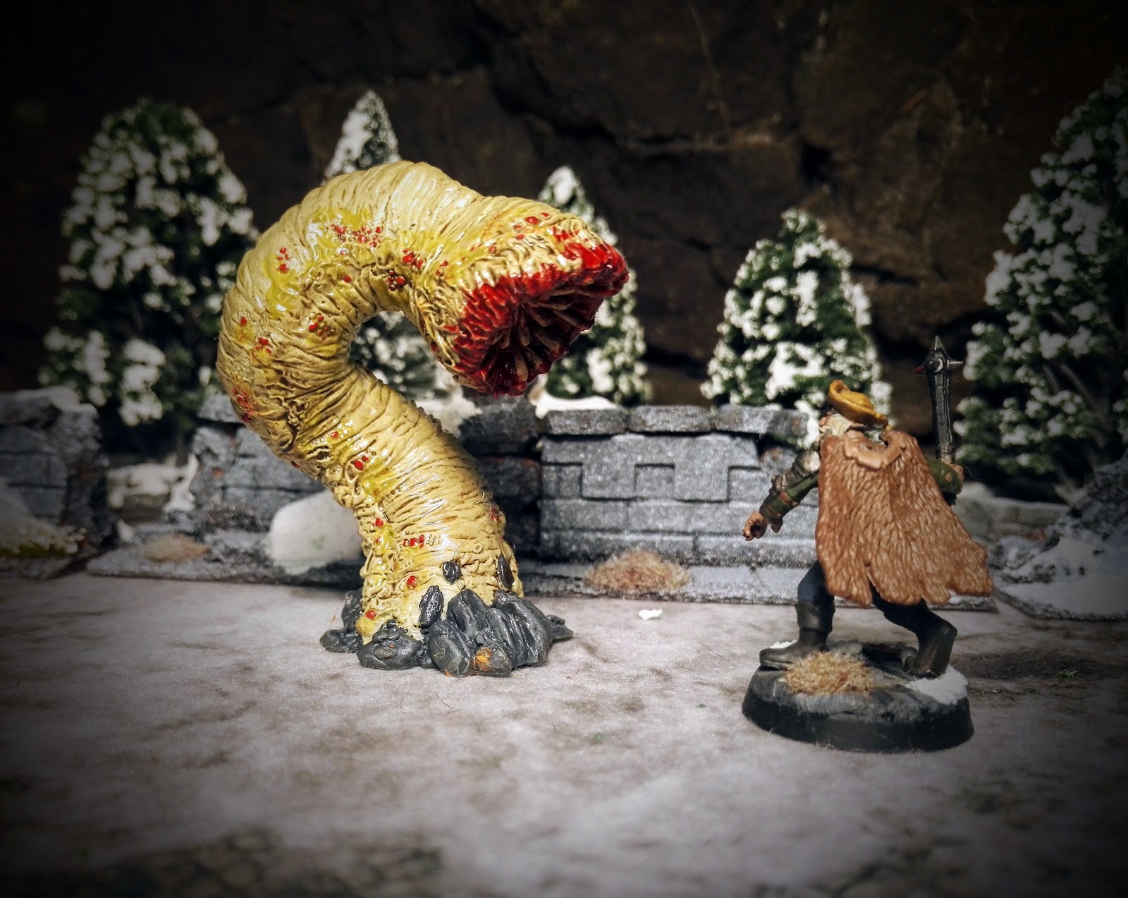 download a giant worm download a giant worm
