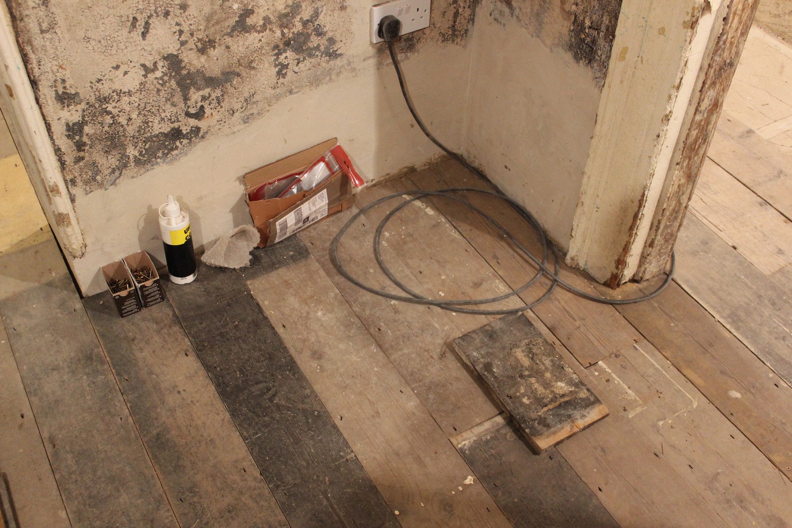 House Renovation Dundalk, Louth, Ireland Laying Of Floorboards Complete