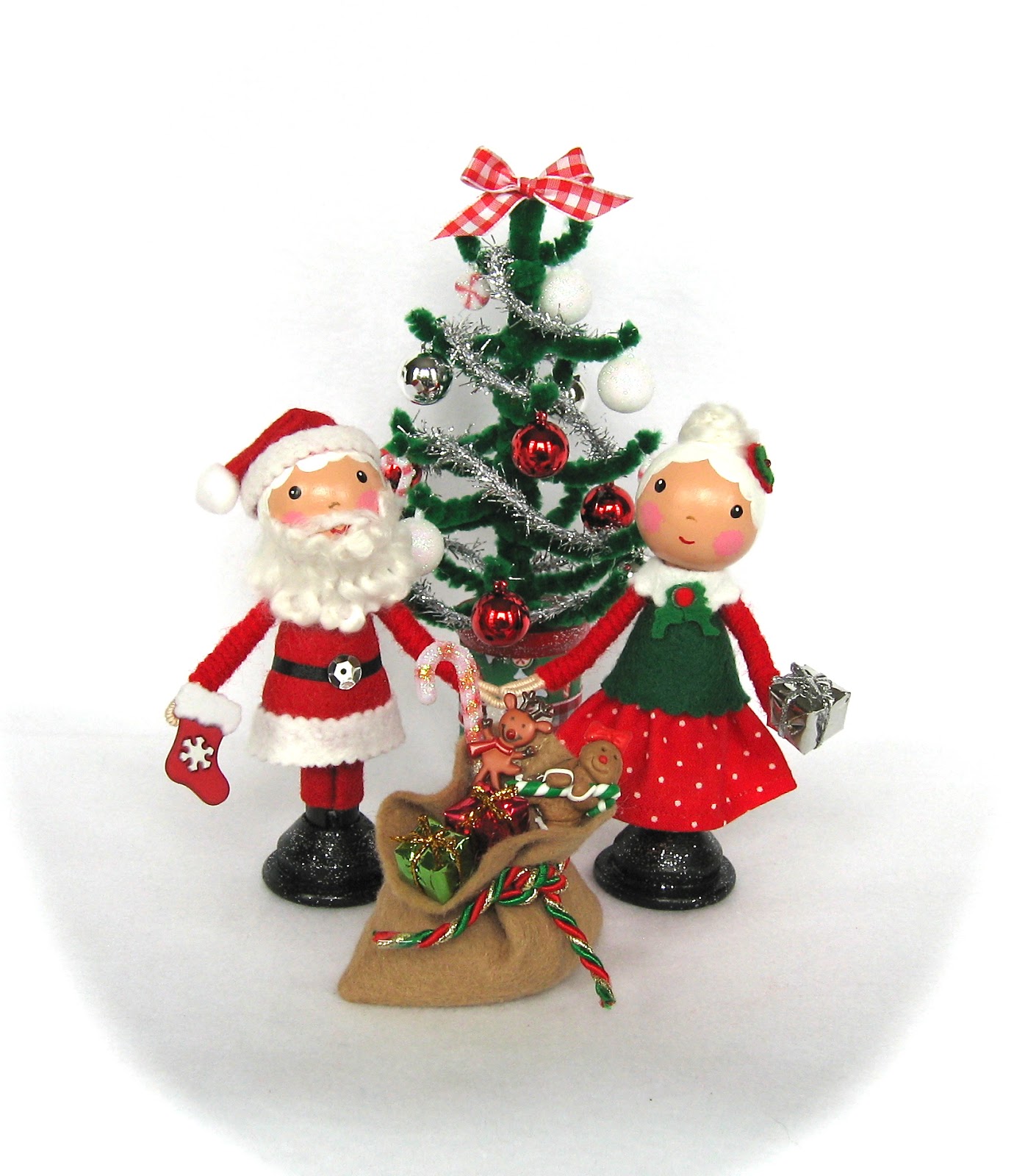Cotton Candy Dolls Christmas Clothespin Doll Set