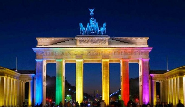 Υπό άλωση όλη η Ευρώπη έρμαιο στους αριστερούς Εβραίους: Συνταγματική αναγνώριση του τρίτου φύλου στη Γερμανία