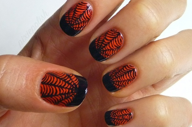 Best Halloween 2016: Learn How To Create The Perfect Halloween Manicure