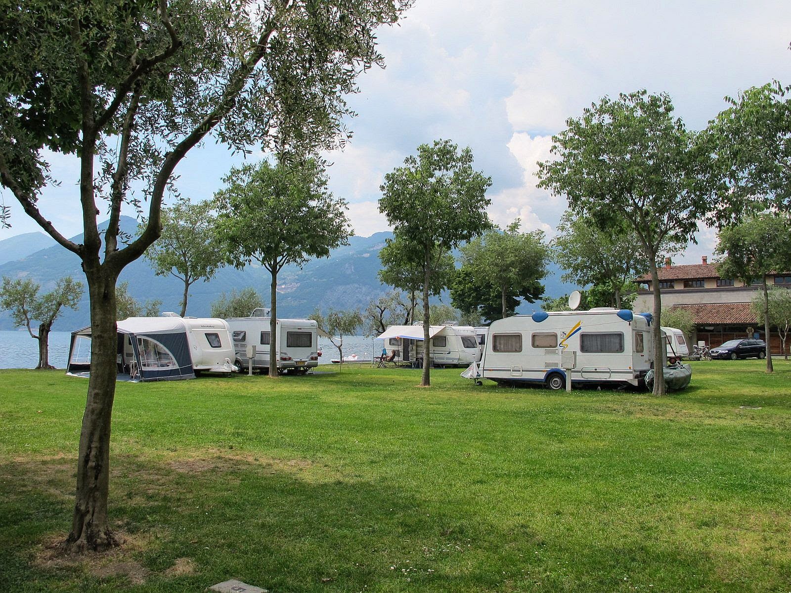 2014. reis 1. Rondje midden Europa. Camping Riva di San Pietro in Marone (Brescia) 2014. reis 1. Rondje midden Europa. Camping Riva di San Pietro in Marone (Brescia)