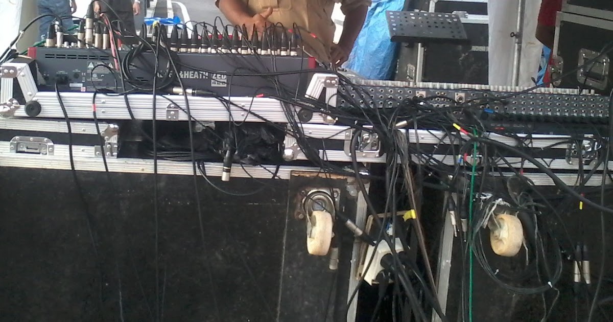 Cara Menyambung Mixer ke Mixer dalam Sound System Lapangan Harga