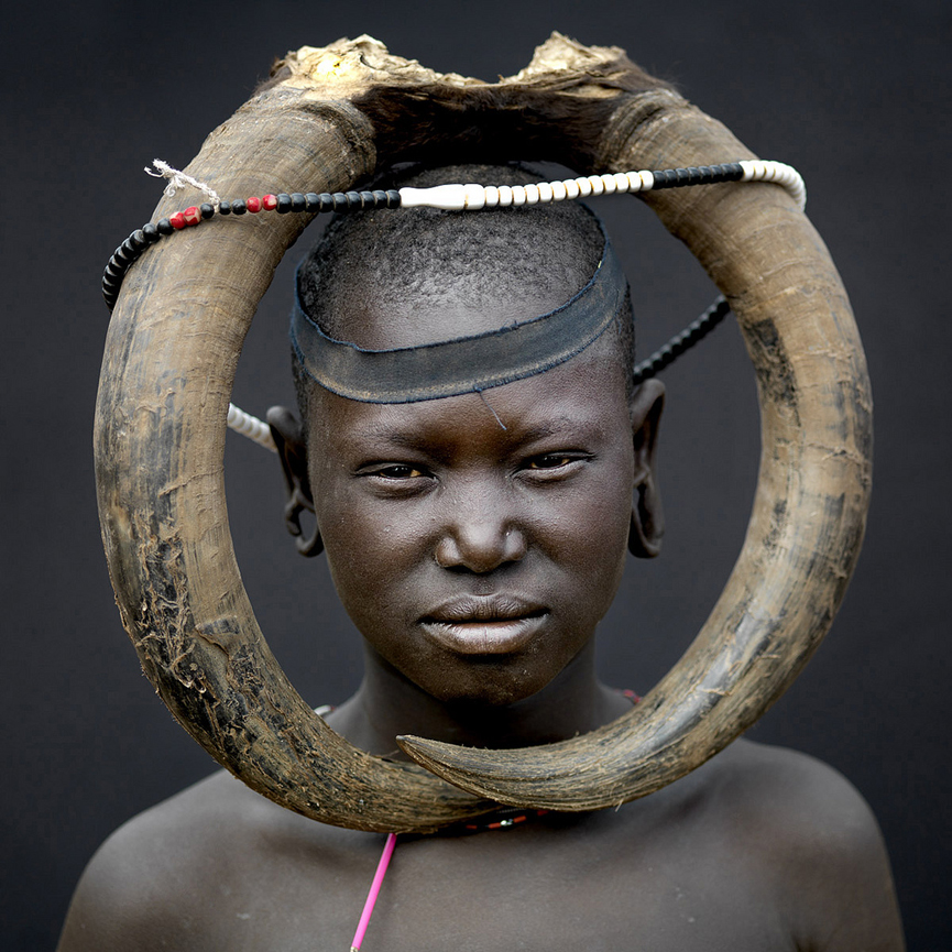 print&home decor: DECORACIÓN DEL CUERPO EN ÁFRICA...¿GUAPAS? SIN QUIROFANO