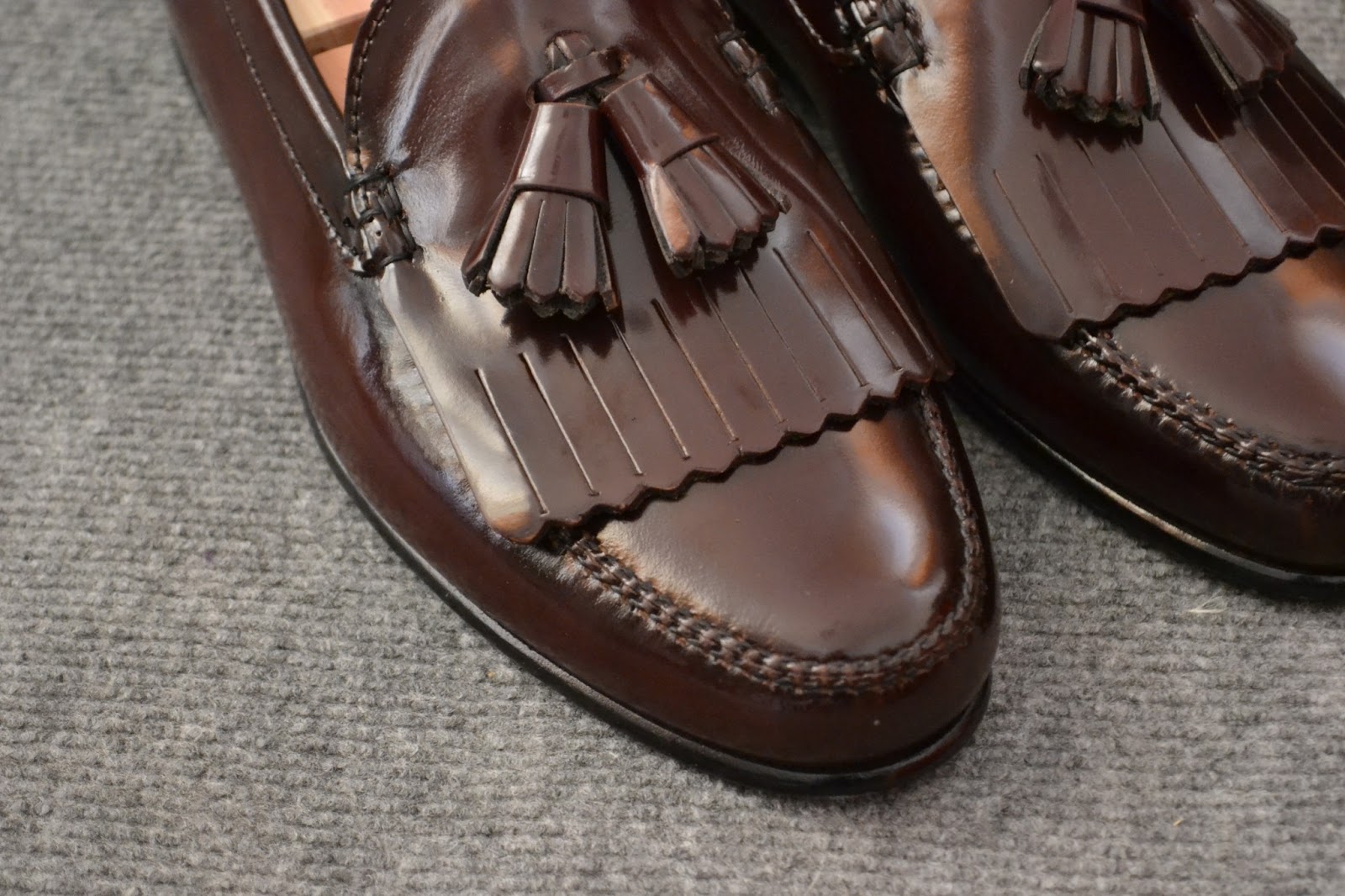 Mocasines Flecos y Borlas de Zapatería Estellés. | SinAbrochar