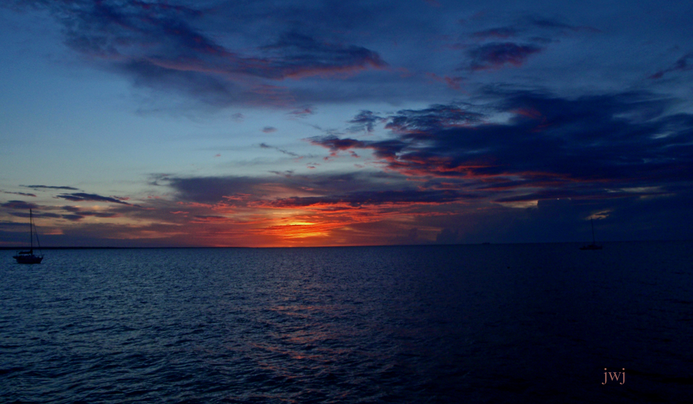 Sailing Aussie coast Fannie Bay, Darwin Anchorage at Sailing Club