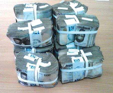 How Task Force Recovered N5million That Fell Off a Moving Bullion Van in Lagos (Photo)